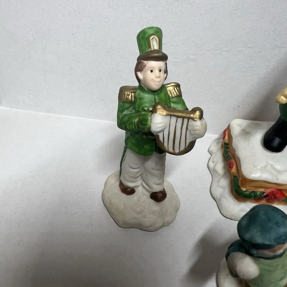 Vtg 1993 Mercuries Christmas Village Figurines Set 7 Porcelain Holiday People